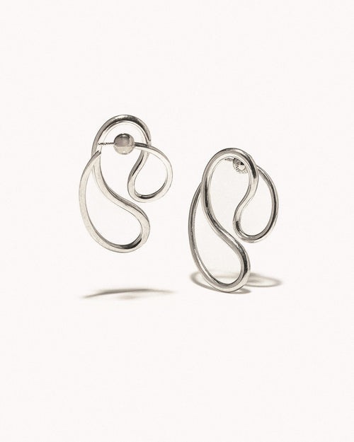 P Continua Earrings