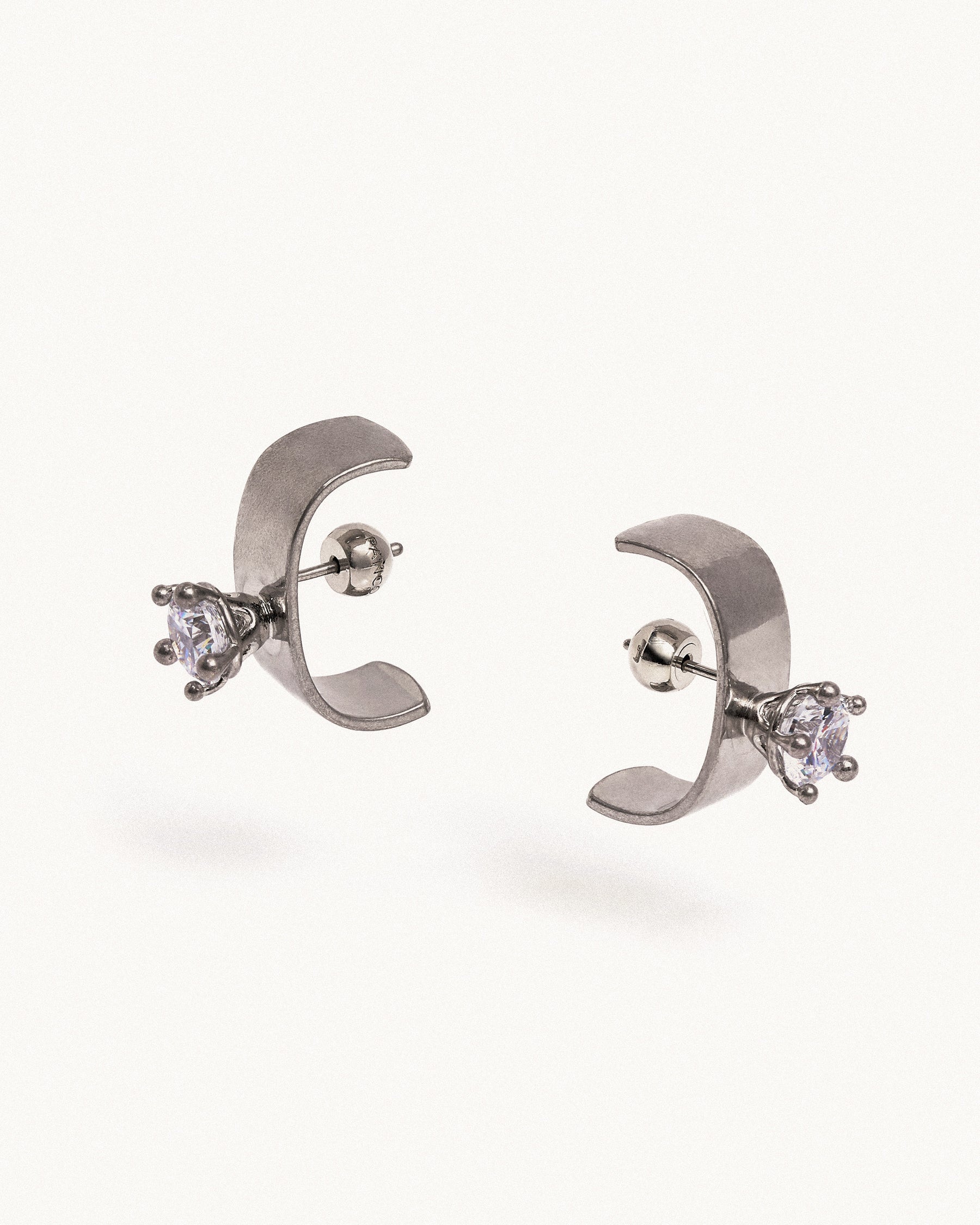 Diamanti Armour Earrings