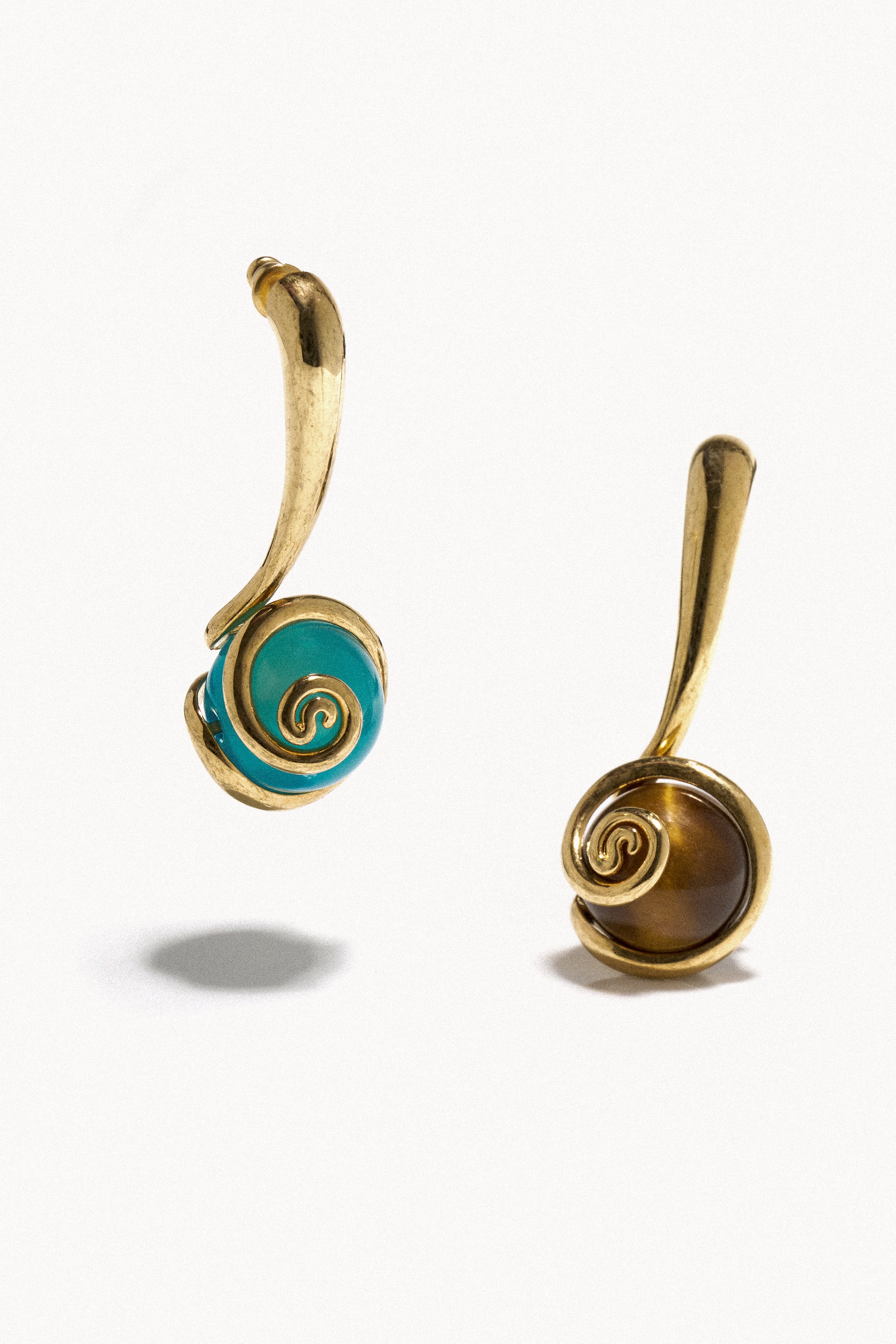 Ascolto Earrings