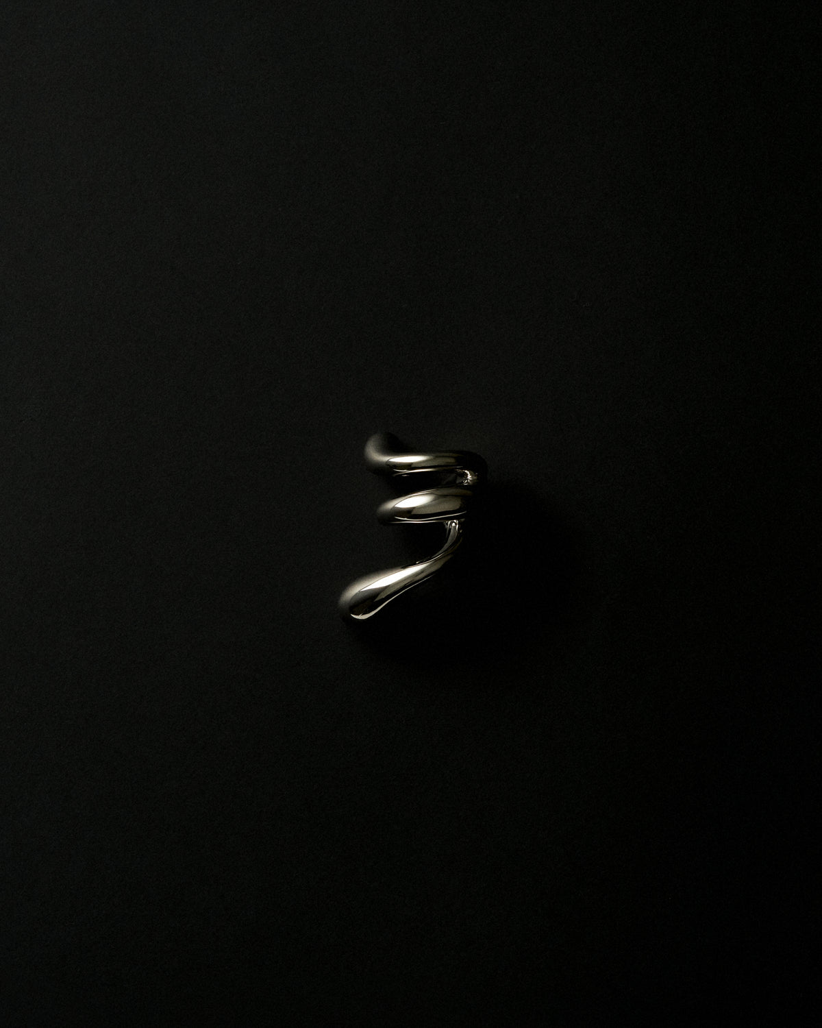 Blow Up Forma Ear Cuff