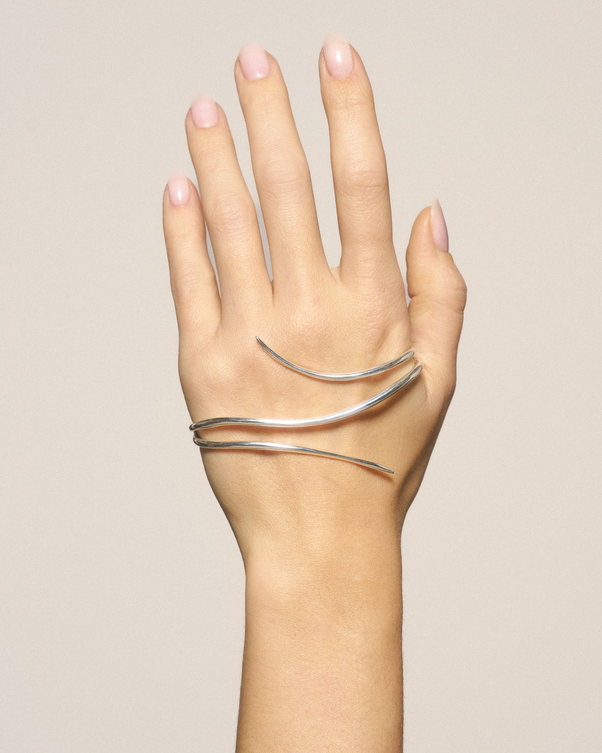 Ritorto Hand Bracelet